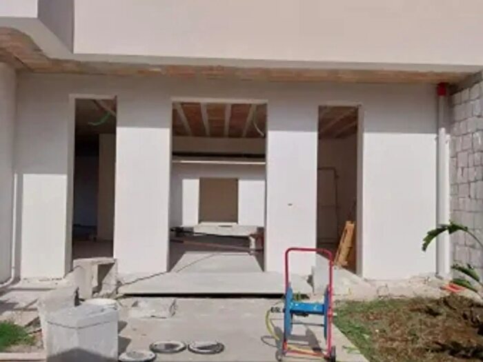 Casa con 6 locali in vendita in Via Cagliari, Frignano