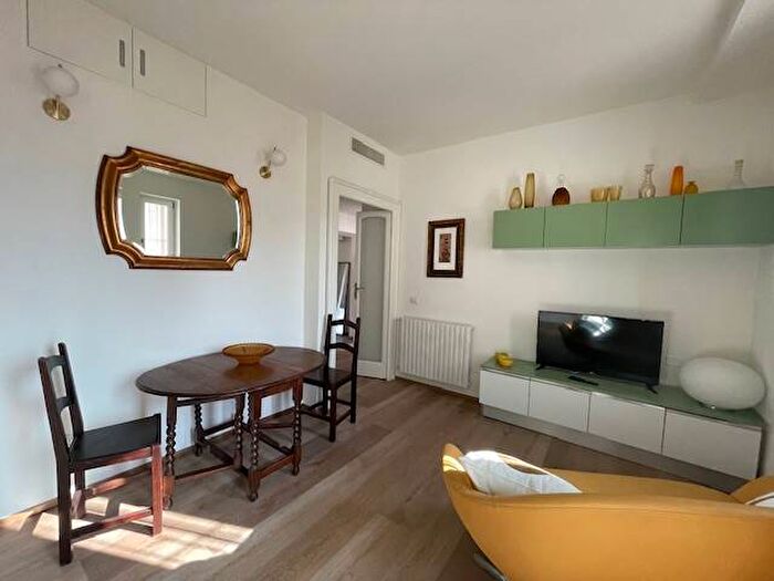 Appartamento trilocale in affitto in Via Gaspare Spontini, Buenos Aires, Milano