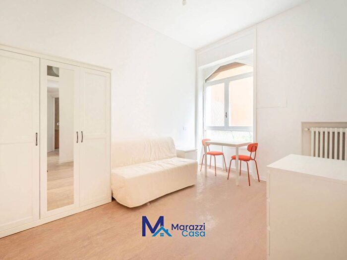 Appartamento monolocale in affitto in Via Gian Giacomo Mora, Carrobbio, Milano