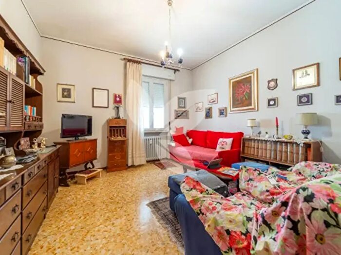 Appartamento trilocale in vendita in Via Mario Jacchia, Parma