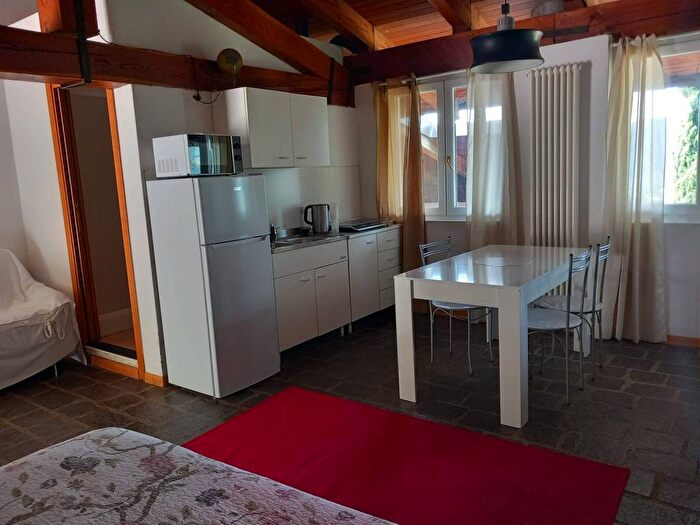 Appartamento monolocale in affitto in Via Ulivi, Pove del Grappa