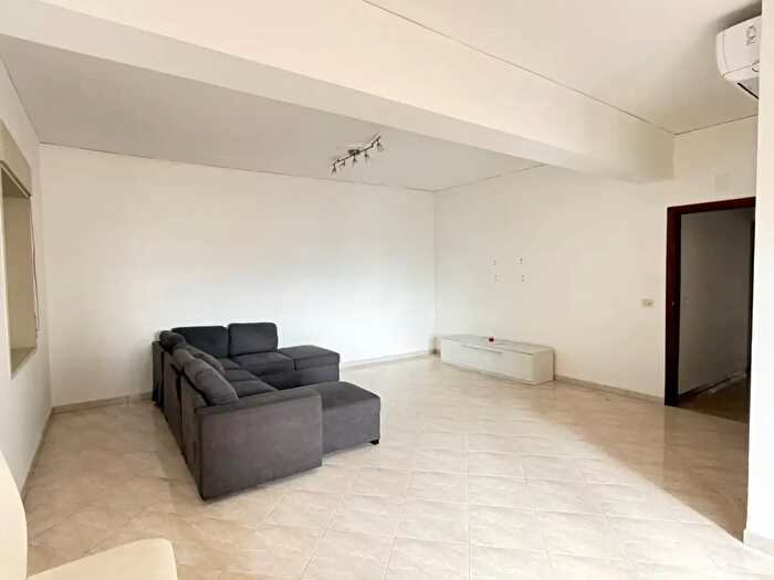 Appartamento trilocale in affitto in Via Mariano Riccio, Messina