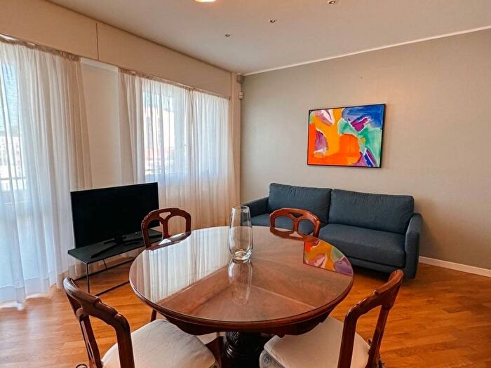 Appartamento quadrilocale in affitto in Viale Quinto Orazio Flacco, Centro, Riccione