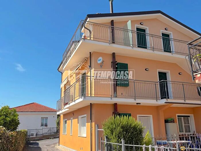 Appartamento bilocale in vendita in Via San Luigi, Andora