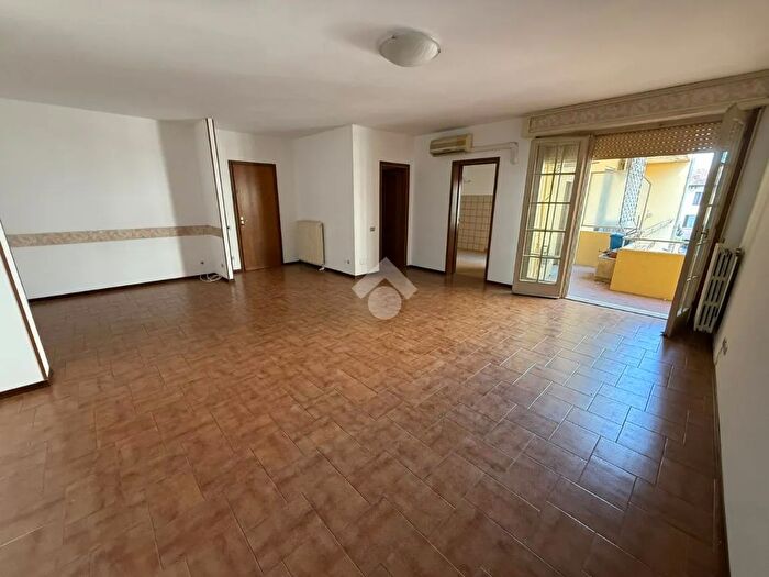 Appartamento quadrilocale in vendita in Via Camillo Benso Conte di Cavour, Casalmaggiore