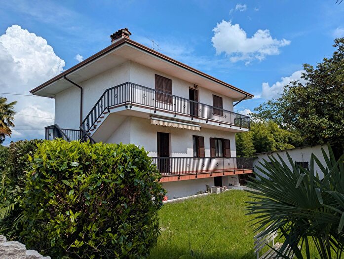 Casa quadrilocale in vendita in Via Isonzo Snc, Sagrado