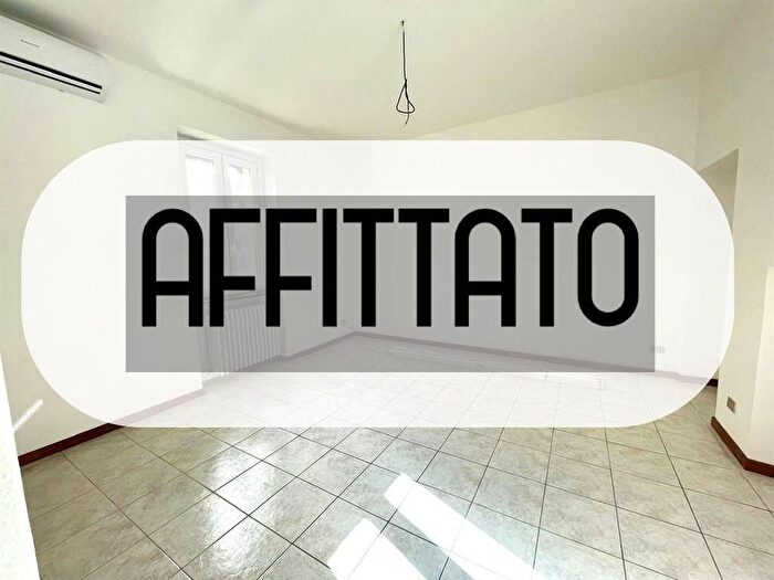 Appartamento trilocale in affitto in Via Caronno Varesino, Morazzone