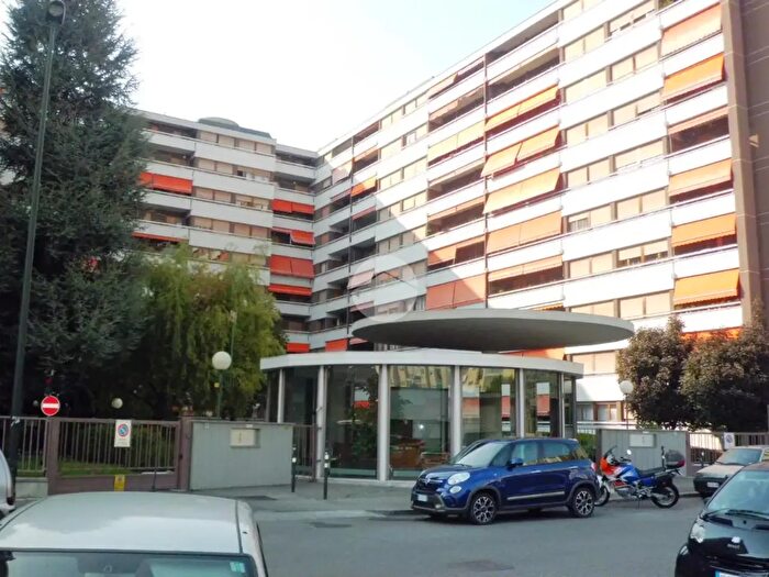 Appartamento quadrilocale in vendita in Via Piacenza, Torino