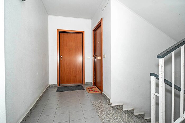 Appartamento trilocale in vendita in Aci Catena