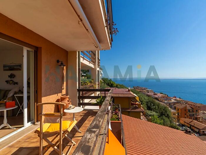 Appartamento trilocale in vendita in Via del Sole, Monte Argentario