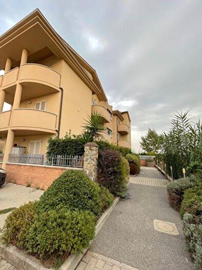 Appartamento bilocale in affitto in Via dei Colli, Centro, Signa