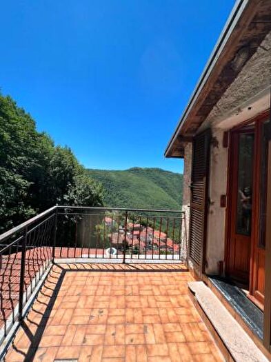 Casa con 6 locali in vendita in Via Pasubio, Bargagli