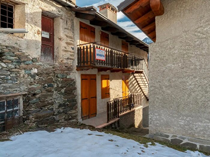 Casa trilocale in vendita in Borgata Roccia, Sampeyre