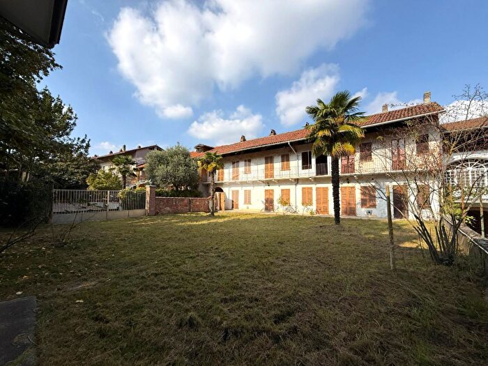 Case in Vendita e in Affitto - 2