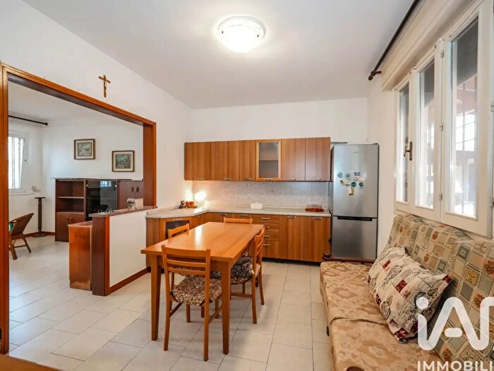 Casa quadrilocale in vendita in Via Edmo Ido Manzolli, Ostellato