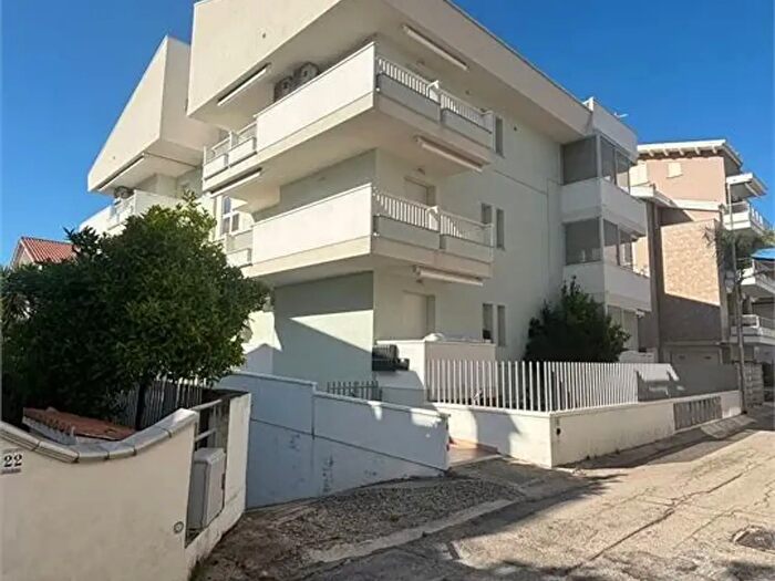 Appartamento trilocale in vendita in Via Marconi, Tortoreto