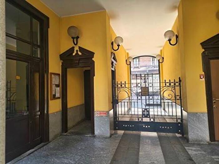 Appartamento monolocale in affitto in Via Carlo Farini, Farini, Milano