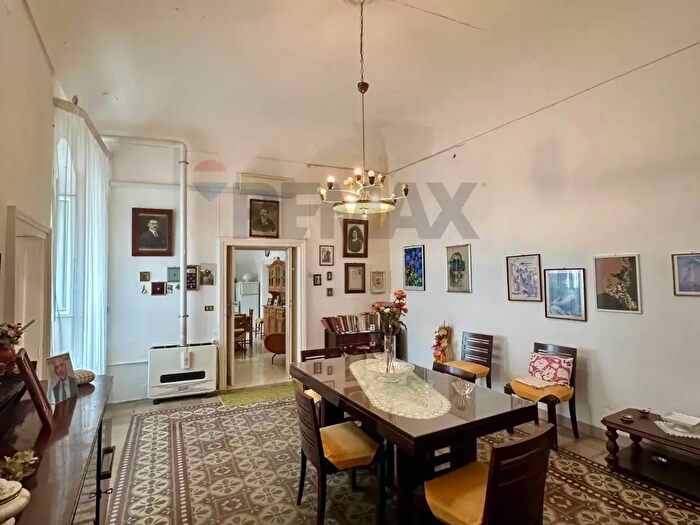 Casa quadrilocale in vendita in Vico S Maria delle Grazie, Miglionico