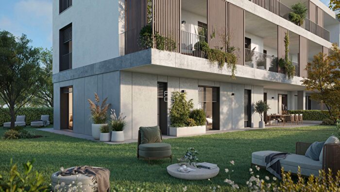 Appartamento quadrilocale in vendita in Via Kolbe, Desenzano Del Garda