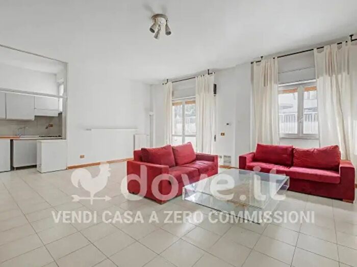 Appartamento bilocale in vendita in Via Courmayeur, Roma