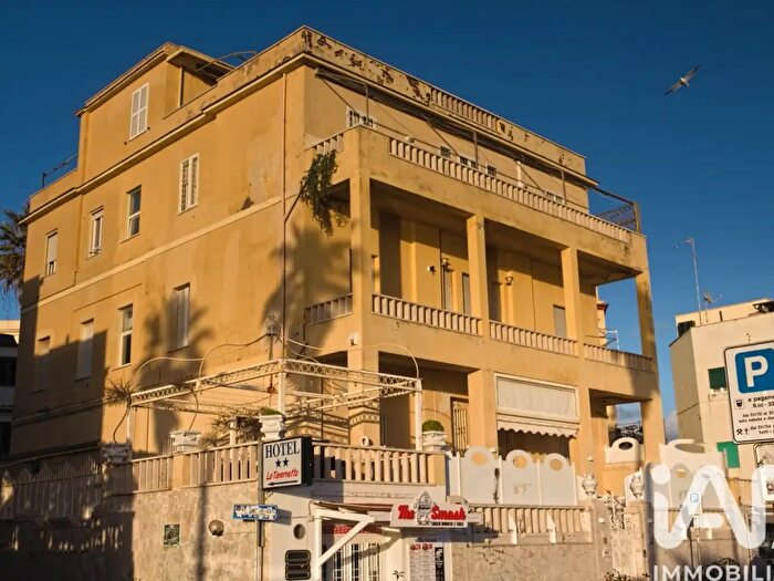 Appartamento con 7 locali in vendita in Via Catilina, Anzio