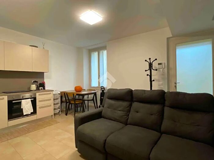 Appartamento trilocale in affitto in Corso Giuseppe Garibaldi, Brescia