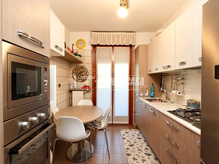 Appartamento trilocale in vendita in Via Pietro Gobetti, Bollate