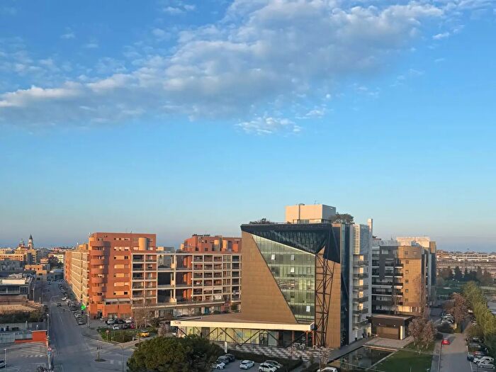 Appartamento con 8 locali in vendita in Pescara