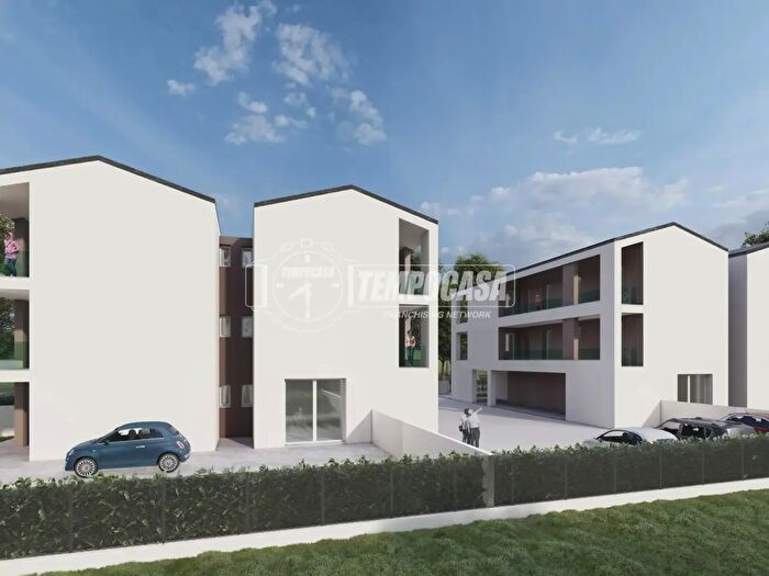 Appartamento quadrilocale in vendita in Via Romagnoli Giovanni B, Faenza
