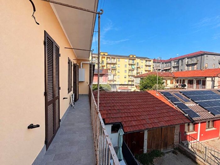 Appartamento quadrilocale in vendita in Via Dei Mille, Ospedale Cottolengo, Pinerolo