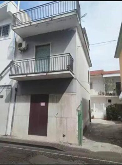 Casa trilocale in vendita in Via De Paola, San Marcellino