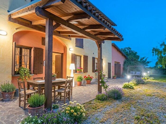 Casa con 6 locali in vendita in Via Cicerone Campogalliano MO Italia, Campogalliano
