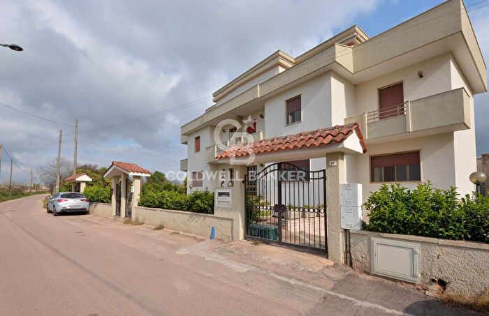 Casa con 5 locali in vendita in Sc Polisano a SNC, Giuggianello