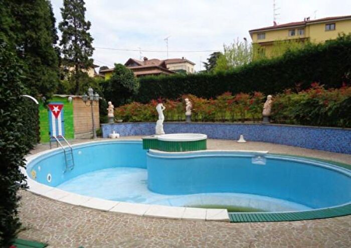 Casa con 6 locali in vendita in Via Statale, Casalgrande