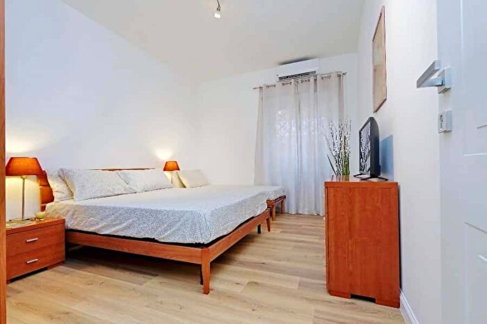 Appartamento trilocale in affitto in Via Augusto Armellini, Magliana, Roma