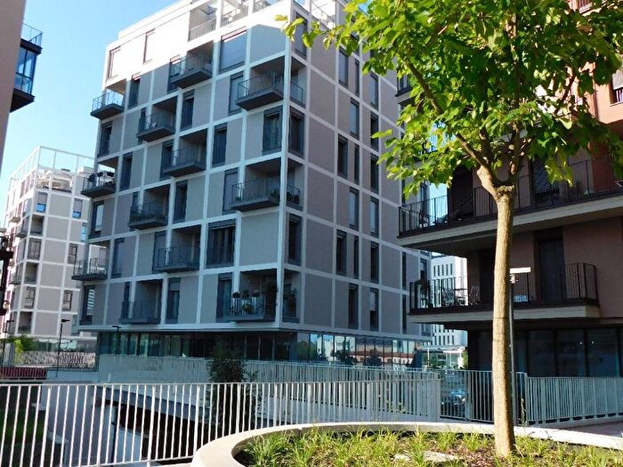 Appartamento bilocale in affitto in Via Bianca Ceva, Bisceglie, Milano