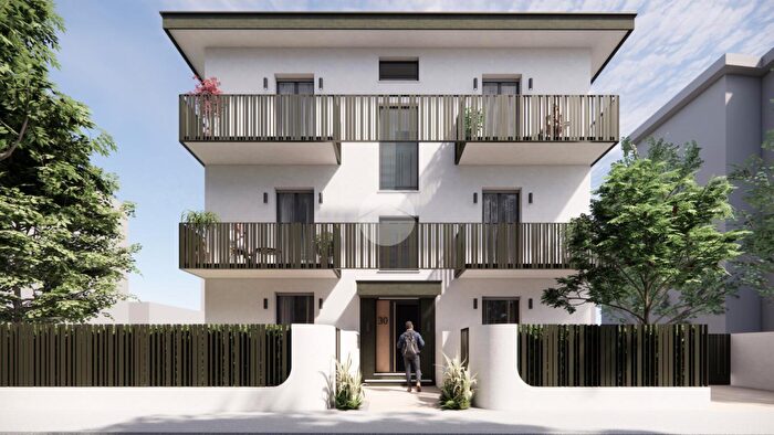 Appartamento trilocale in vendita in Viale Giosuè Carducci, Rimini