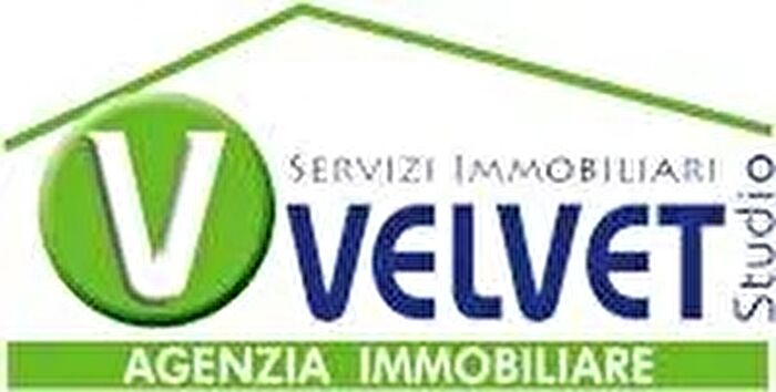 Casa con 10 locali in vendita in Mirandola Via Andreoli, Mirandola