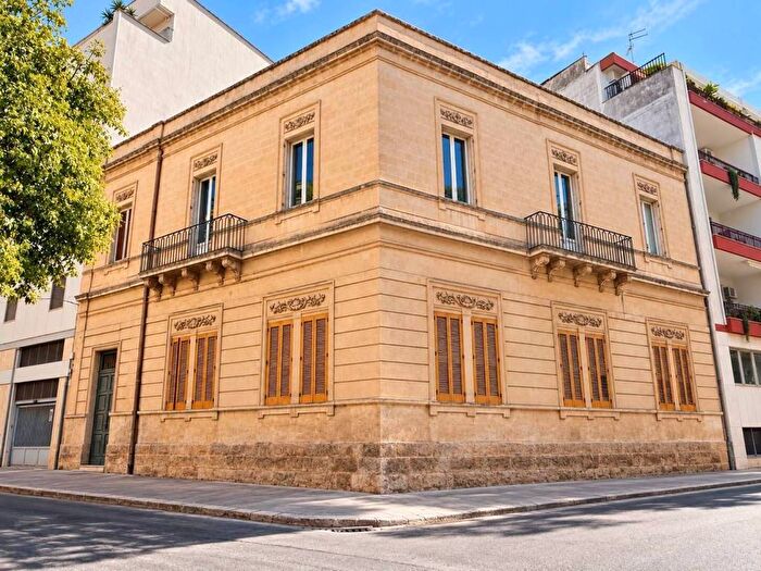 Casa con 6 locali in vendita in Via Niccolò Foscarini, San Lazzaro, Lecce