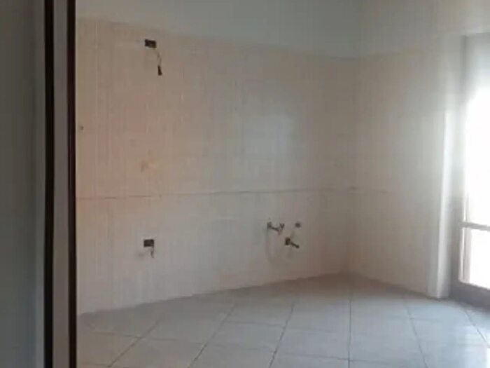 Appartamento con 5 locali in vendita in Aversa
