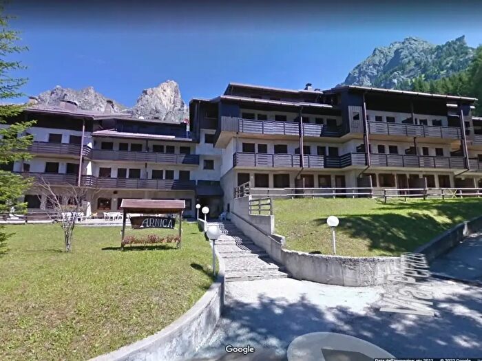 Appartamento monolocale in vendita in Via Santa Fosca Snc, Selva Di Cadore