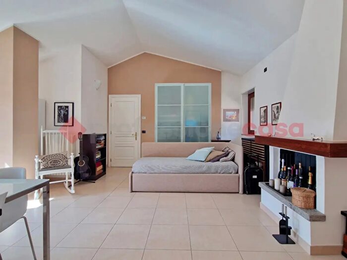 Appartamento trilocale in vendita in Via Argentina, LAquila