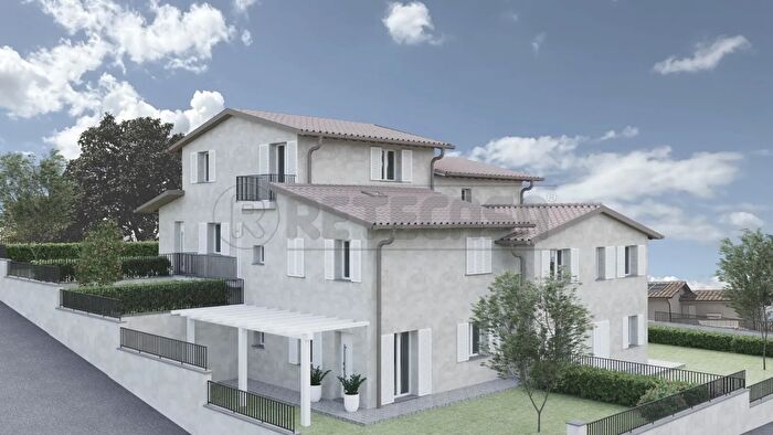 Casa trilocale in vendita in Santa Maria A Monte