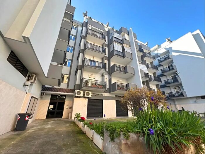 Appartamento quadrilocale in vendita in Via Gramsci, Trani