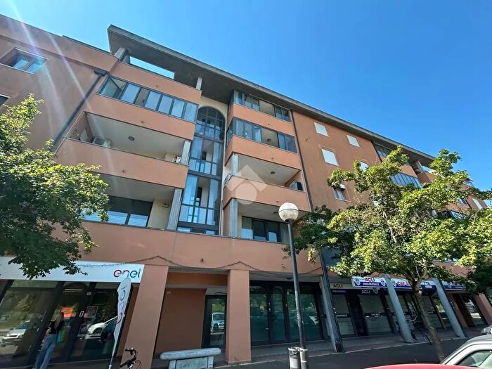 Appartamento trilocale in vendita in Viale Galileo Galilei, Ravenna