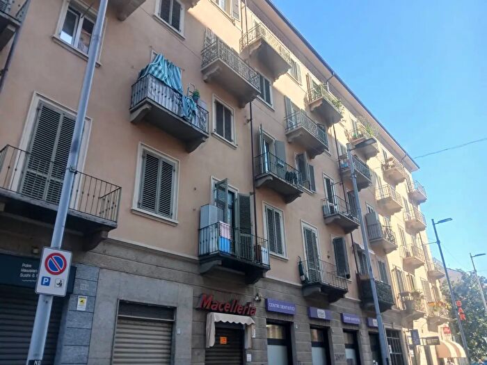 Appartamento monolocale in vendita in Via Nizza, Torino