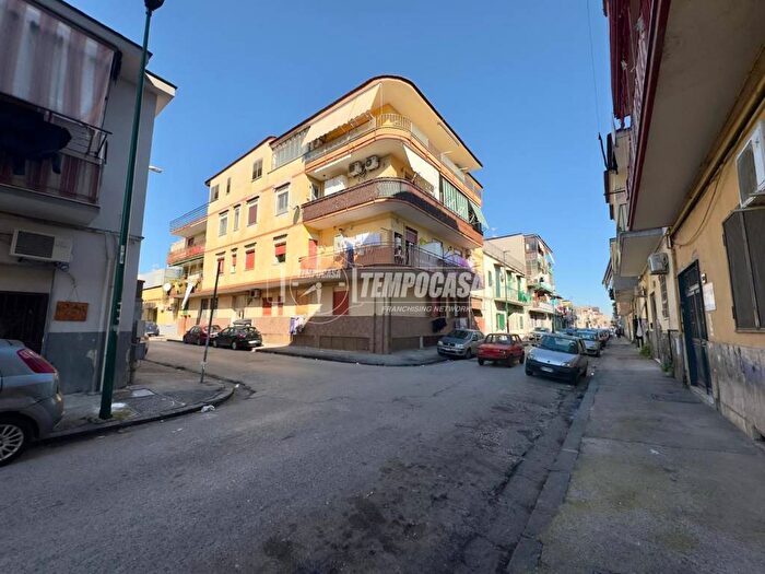 Casa bilocale in vendita in Via Sant'Andrea Avellino, Secondigliano, Napoli