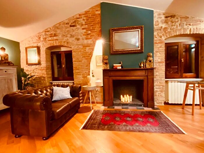 Appartamento bilocale in affitto in Via Borgo Nuovo, Todi