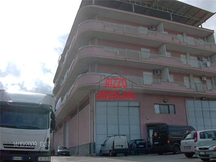 Appartamento trilocale in affitto in Palermo