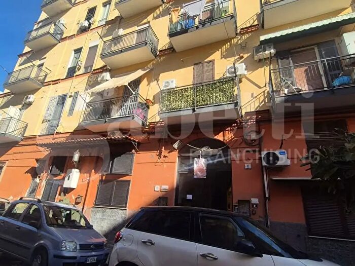 Appartamento bilocale in vendita in Via Andrea Cantelmo, Napoli